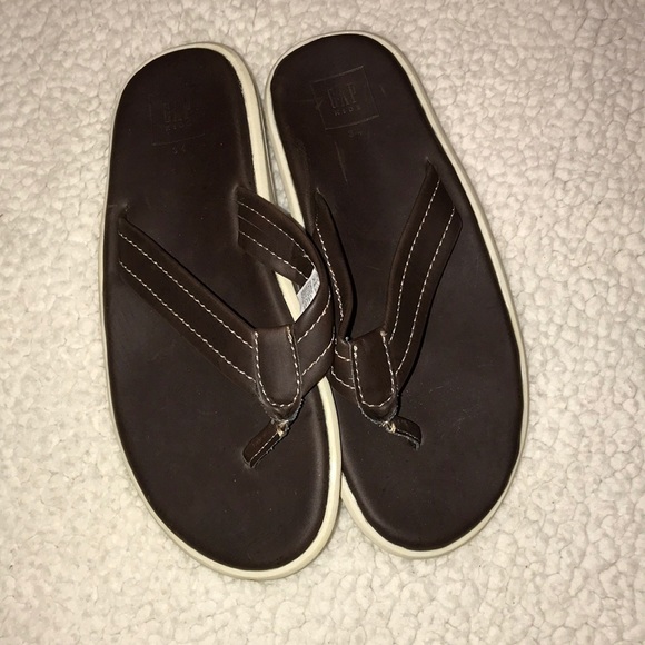 gap flip flops